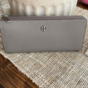 Tory Burch Wallet
